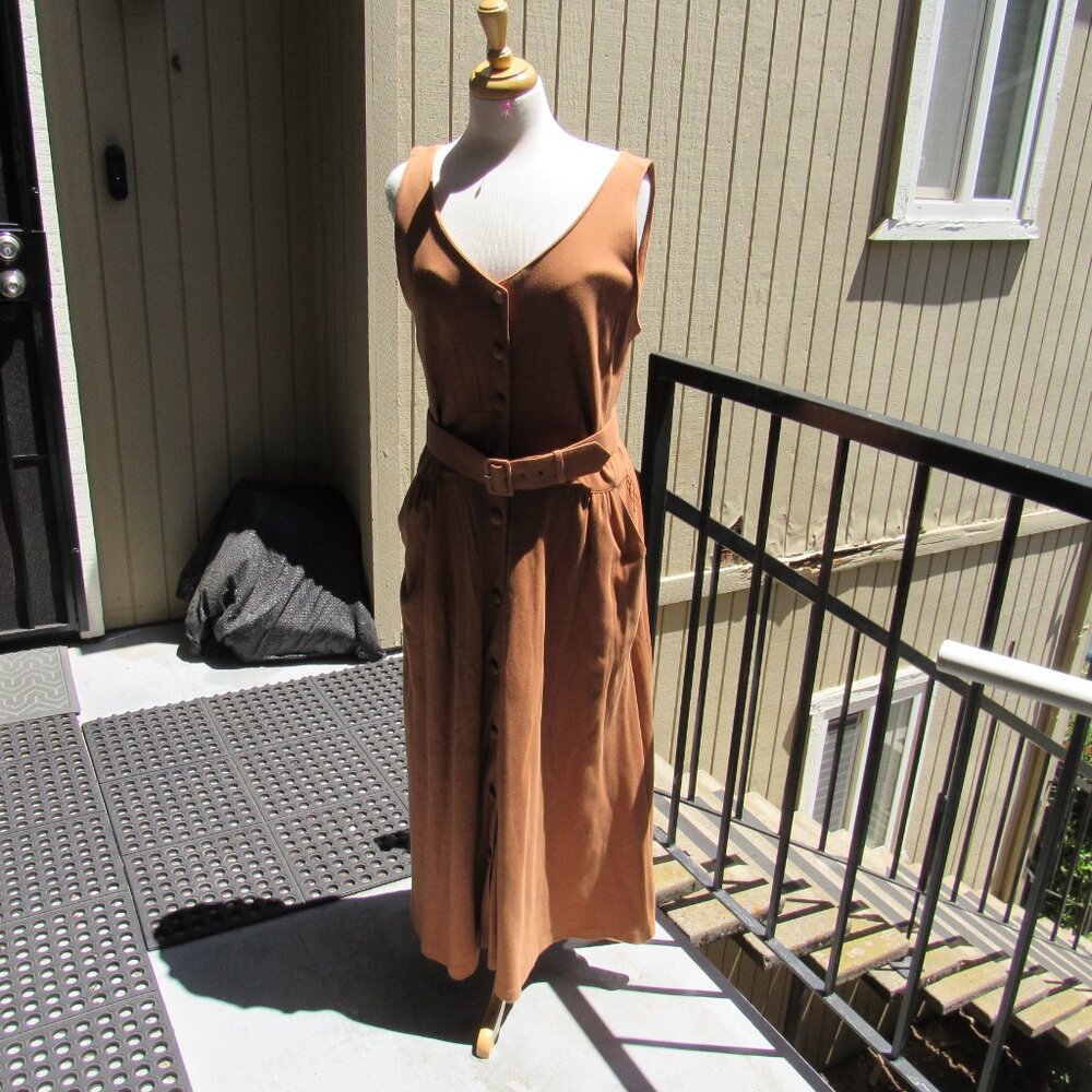 #94  NEW WOMEN'S SUMMER DRESS BY CW (SIZE 16US)